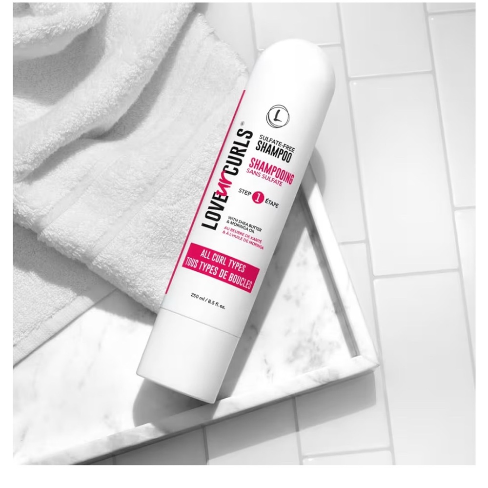 LOVE ❤️ CURLS /White and Pink Shampoo for Women